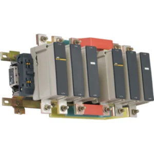 IEK Контактор КТИ-76303 реверс 630А 400В/АС3 - KKT73-630-400-10 IEK Контактор КТИ-76303 реверс 630А 400В/АС3 - KKT73-630-400-10
